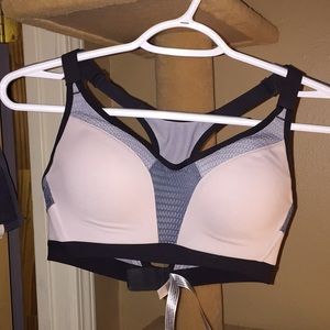 Victoria Secret Sport 34B